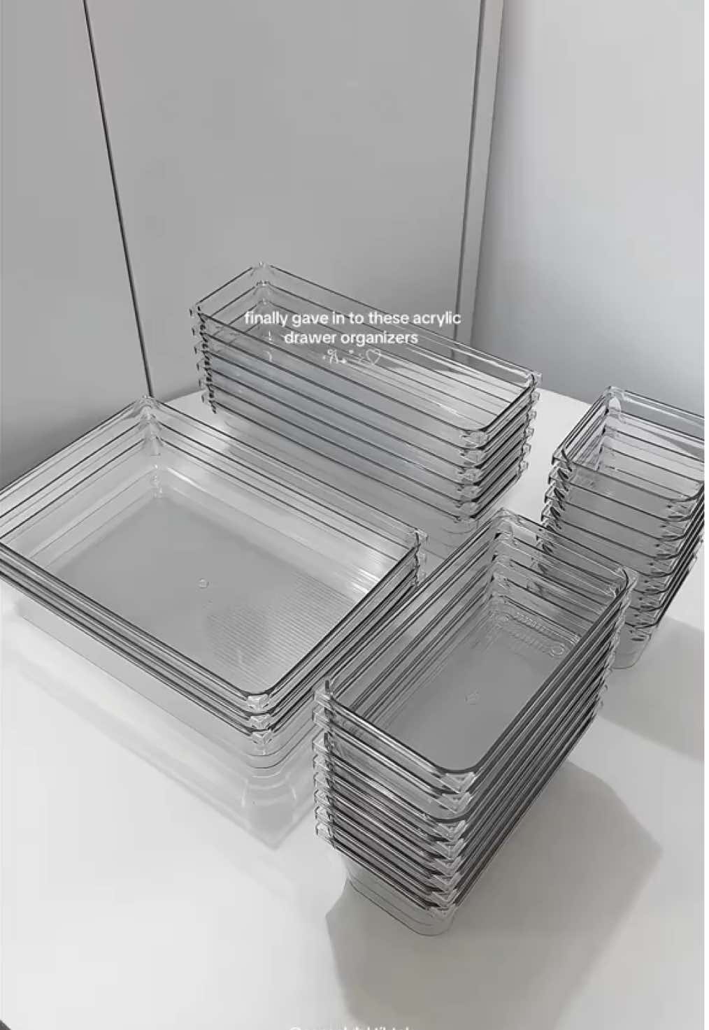 finally gave in and bought these!!💭🎀 #acrylicdrawerorganizer #acrylicorganizer #acrylicboxorganizer #organizer #drawerorganizer 