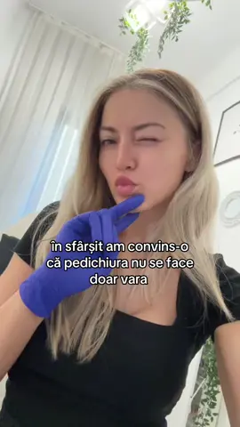 Am încercat 😂😂😂 #viral_video #crristinne #nails #cristinamutu #crisamutu #pedi 