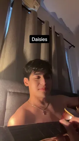 Hirap pala hahahaha #daisies #justinbieber 