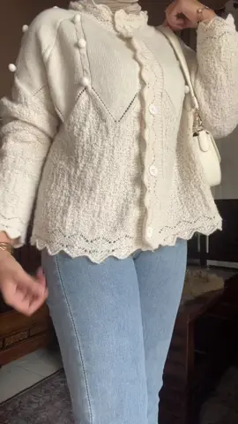 cardigan+jeans 🫶🏻🤍 #outfitideas #outfitcheck #OOTD #cardigan #jeans 