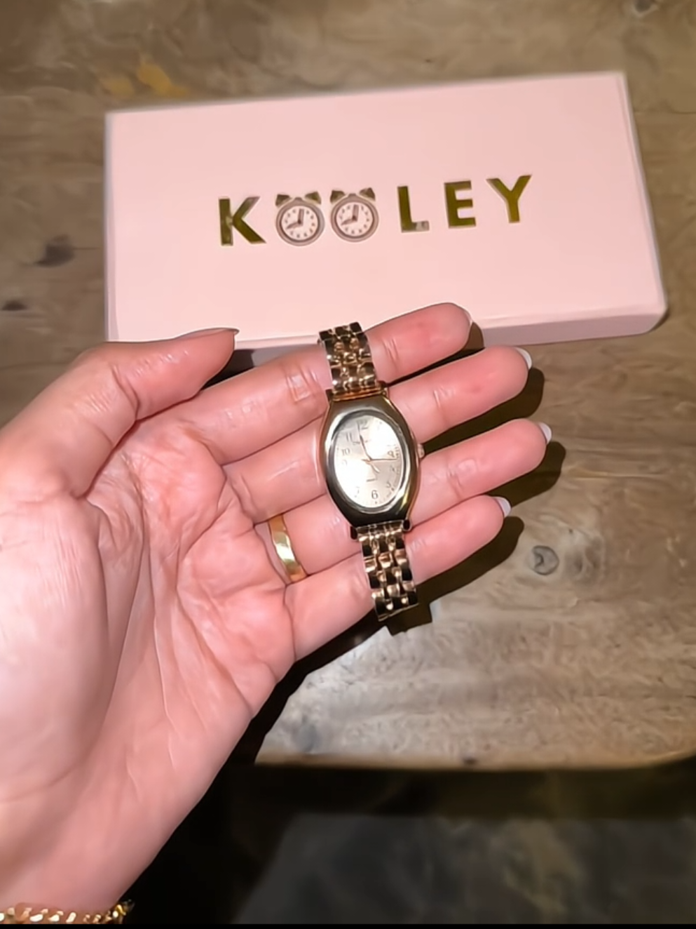 Jam tangannya cantik 🥹✨️🫶