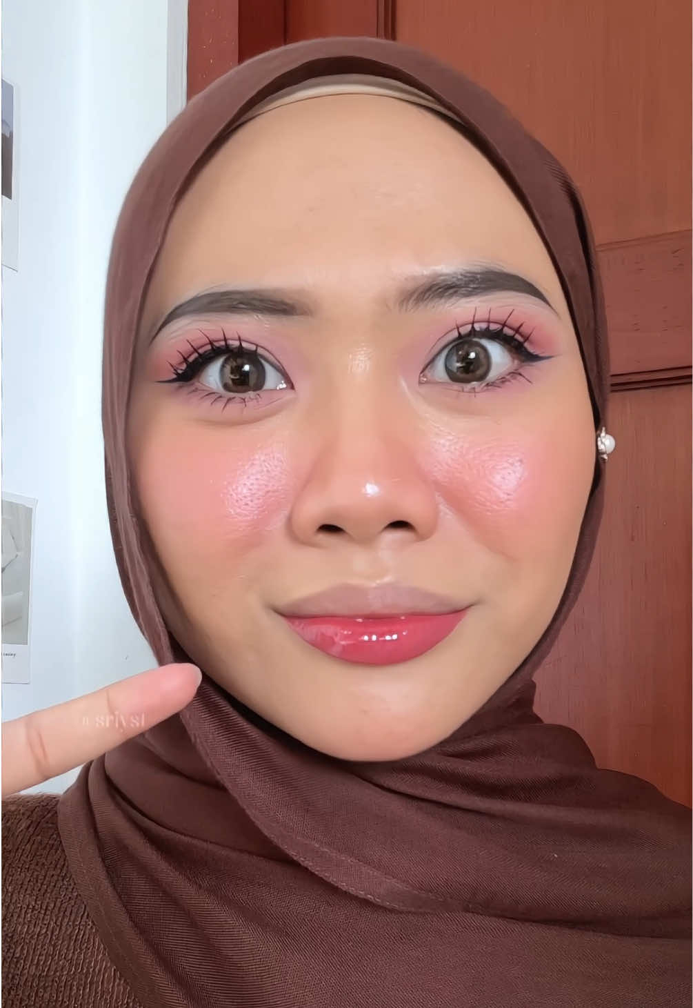 best lipgloss sih inimah!😭🫶🏻 #lips #lippies #lipgloss #glossylips #fyp 