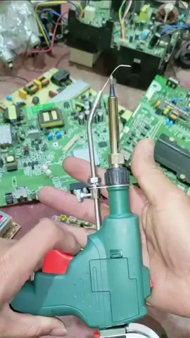 Máy Hàn thiếc tự động đẩy thiếc #dodungtienich #mayhanthiec #mayhanthiectudong #xuhuong 