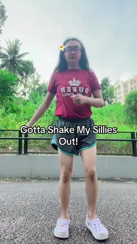 Let’s Shake Our Sillies Out! #workout #railcorridor #hillview #shakemysilliesout #shakemysillies #tumbletots #tumbletotsactionsongs #outdoorworkout 