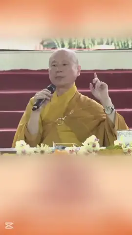 Đức Phật dung nghi đẹp tuyệt vời Rực rỡ hơn nghìn ánh mặt trời Đừng làm tượng xấu mà mang tội Gắng làm tượng đẹp, lợi muôn nơi. _____ Xin cho bất cứ ai Quỳ trước thánh tượng này Đều sẽ có một ngày Đắc thành vô thượng đạo. 🙏🙏🙏 #tonkinhphat #phatphapnhiemmau  #loiphatday #phapquangsenhong #xuhuong
