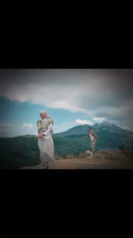#zinidinzidanfeatyayanadila #cintadariseberang #lagu  #laguminang #fyp #trending #soundlaguminang 