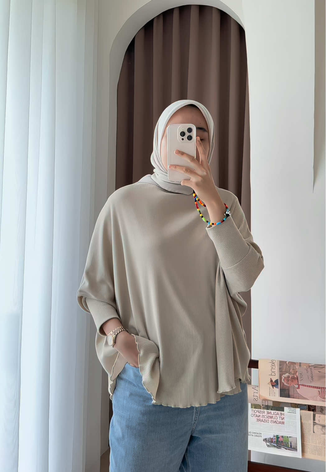 Outfit check duluuu✨ #misschics #bajuwanita #batwingwanita #batwingknit #batwingviral #fyppppppppppppppppppppppp #bajuknit #outfitinspo #batwingblouse #ootdnongki #bajuoversize 
