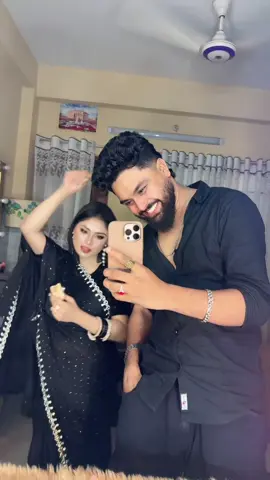 অনেকবার বলার পর এই ভিডিওটা করাতে পারলাম তাকে 😁😂@sondip850 tnx 🥰 @Miba's Touch #tranding #tiktok #foryou #Love #romantic #viral  #funny 