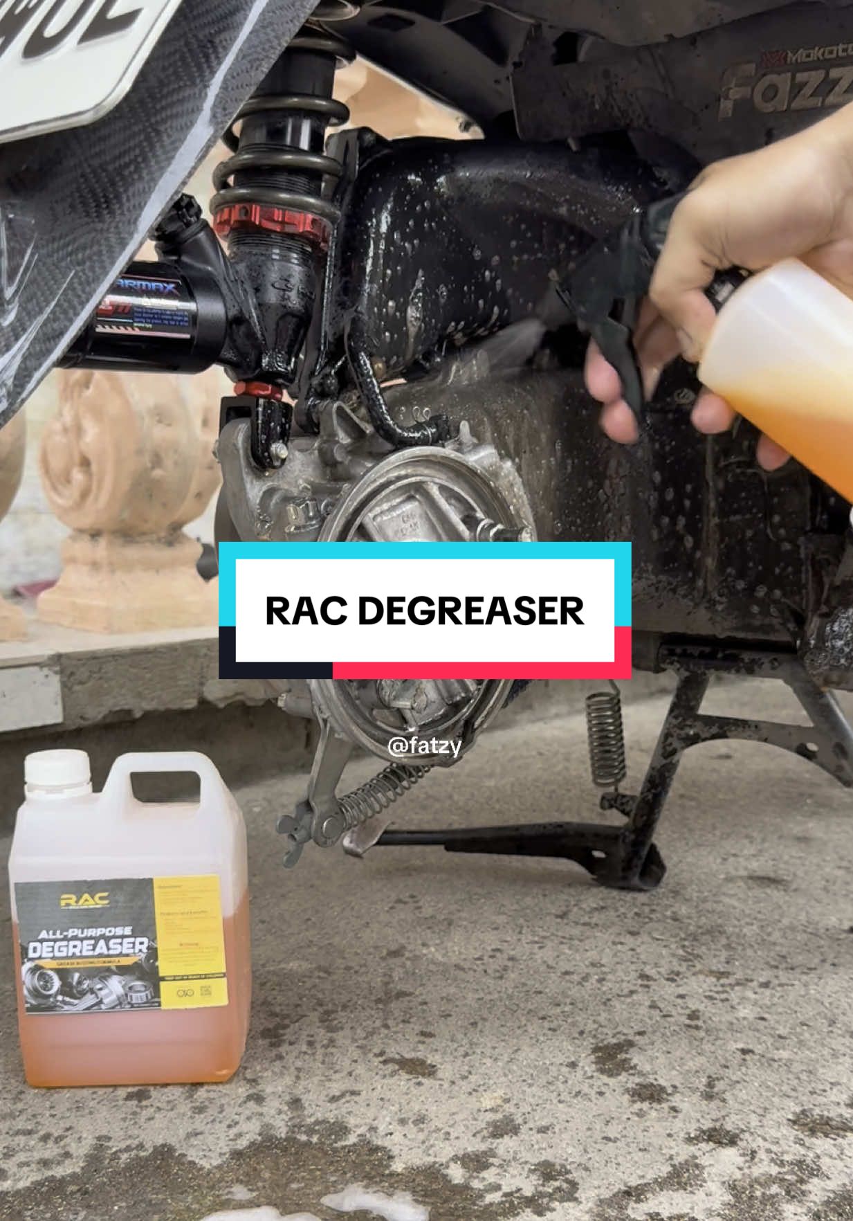 Solid RAC DEGREASER 💯 walang halong tubig🔥#rac1literdegreaser #racdegreaser #allpurposedegreaser #greasebustingformula #raccyclecarepartner 