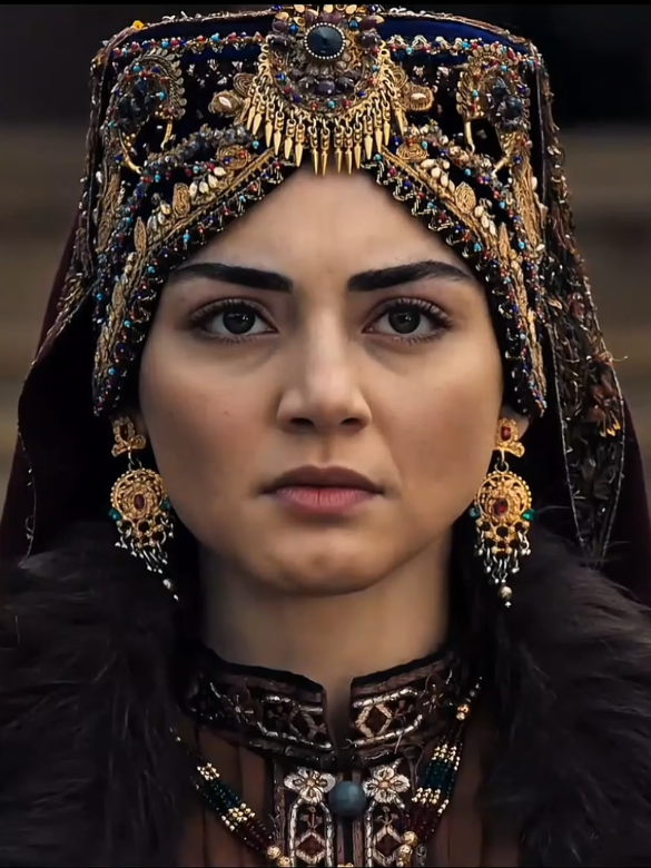 Bala hatun — no fear, just fire 🔥🥵 #balahatun #killerlook #attitudemode #turkishqueen #firelook 