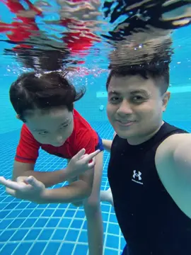Subhanallah. Moga Allah kaga kamu sayang papa.  Video masa Yusuf umur 5 tahun. Cepatnya masa berlalu.  #fyp #fypシ゚viral #anak  #jiwang #gentinghighlands 