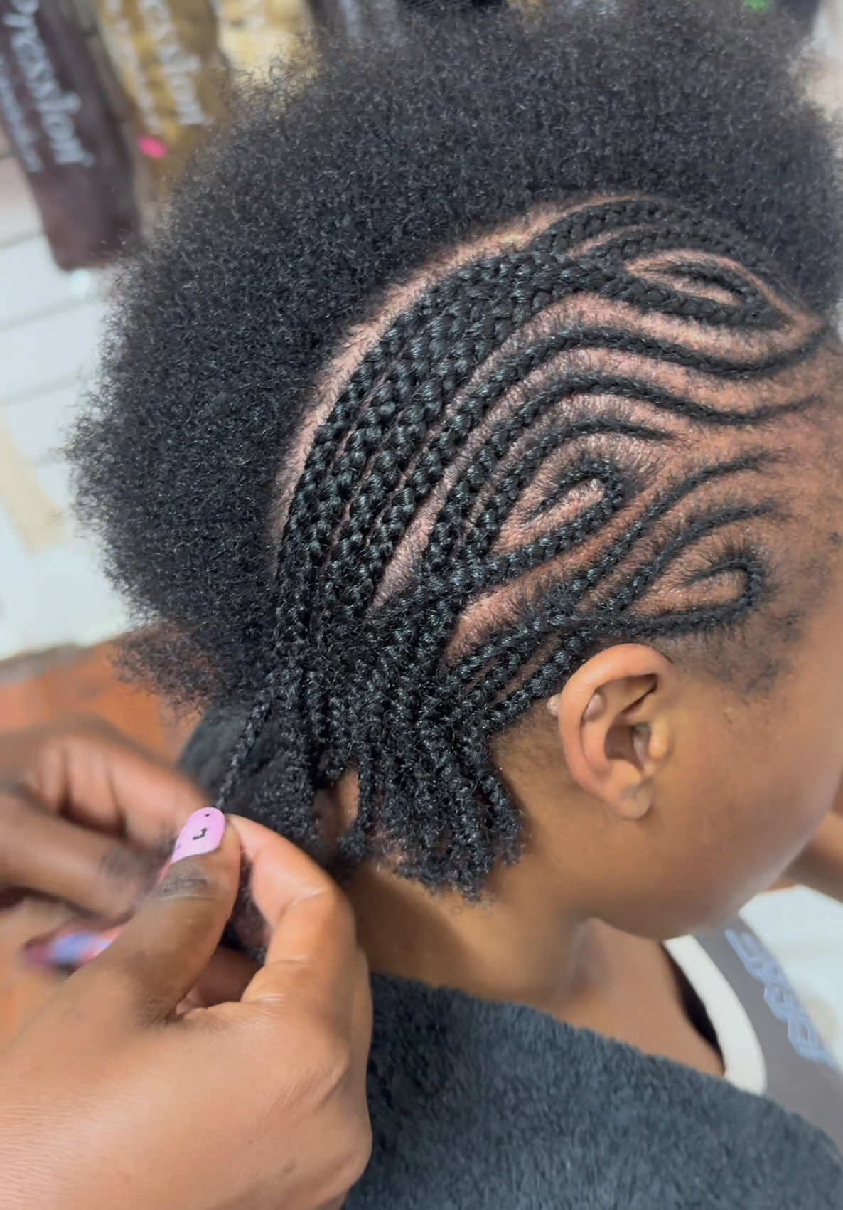 NO HEAT & NO GEL APPLIED✨ If you prefer to do cornrows without blow drying and applying gel, simply let your  Hairgician know! 💕 #braid #braider #braidstyles #braided #salon #hairideas #hairsalon #hairstyles #hairgician #cornrows #cornrowstyles #straightup #cornrows #noheat #afrotreatment #afrostyles #durbansalon #durbanhairstylist 