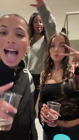 MAMACITAAAAAAS