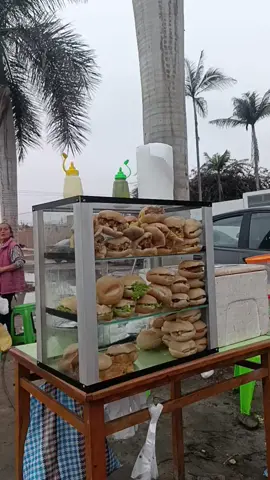 un día conmigo vendiendo desayuno 🤭😁🫶#altolaran #chinchalta🇵🇪 #paratiiiiiiii☺️❤️ 