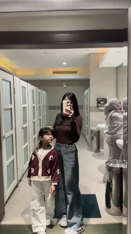 malming with sesil😍 #xxicsbmall#kitabsijjindanilliyyin 