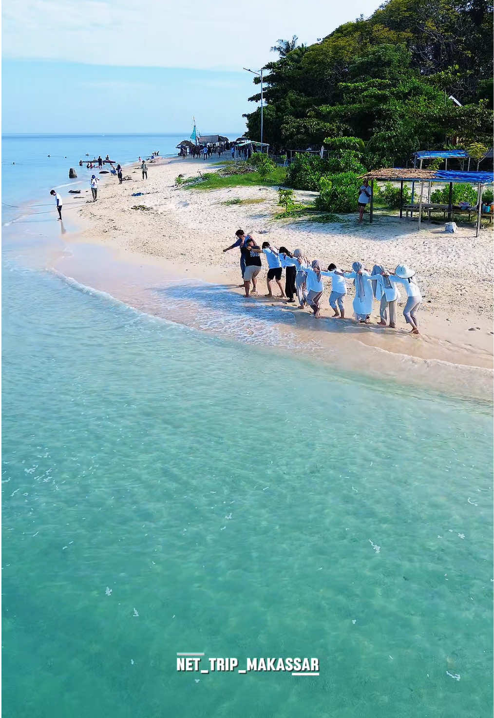 Samalona island 🤩🏖️⛱️☀️🐚 #samalonaisland #makassarinfo #xybca #fypシ 