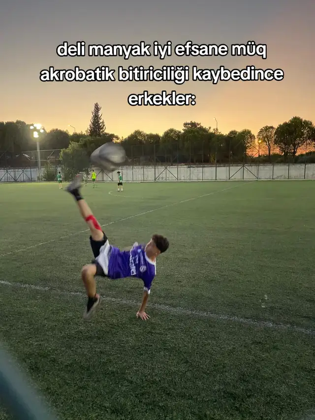 konunun futbolla alakası var. 