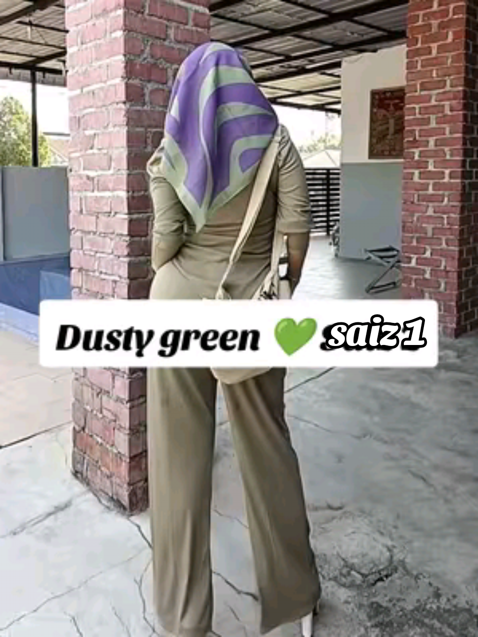 sis pakai DUSTY GREEN 🍏 saiz 1 #HEARTSSETPUFFBLOUSE 