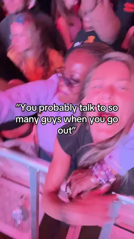 I AM LOLING AT THIS DRAFT #fyp #foryourpage #LILJON #concert #singing 
