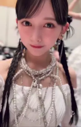 楽屋ではさっちゃんとお隣でした🩹 .  250719 #池田瑛紗 「teresa」-gram 😳 と #菅原咲月 「副キャプテン 月」🍥