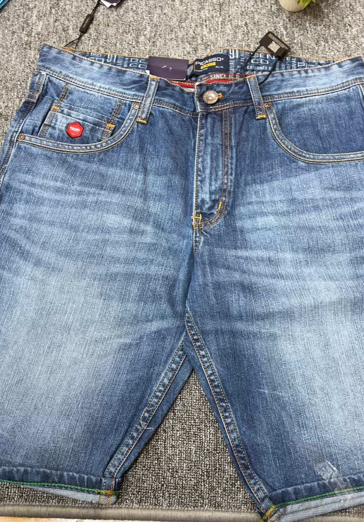 Celana jeans pendek Picasso original #picasso #jeanspendek #denim 