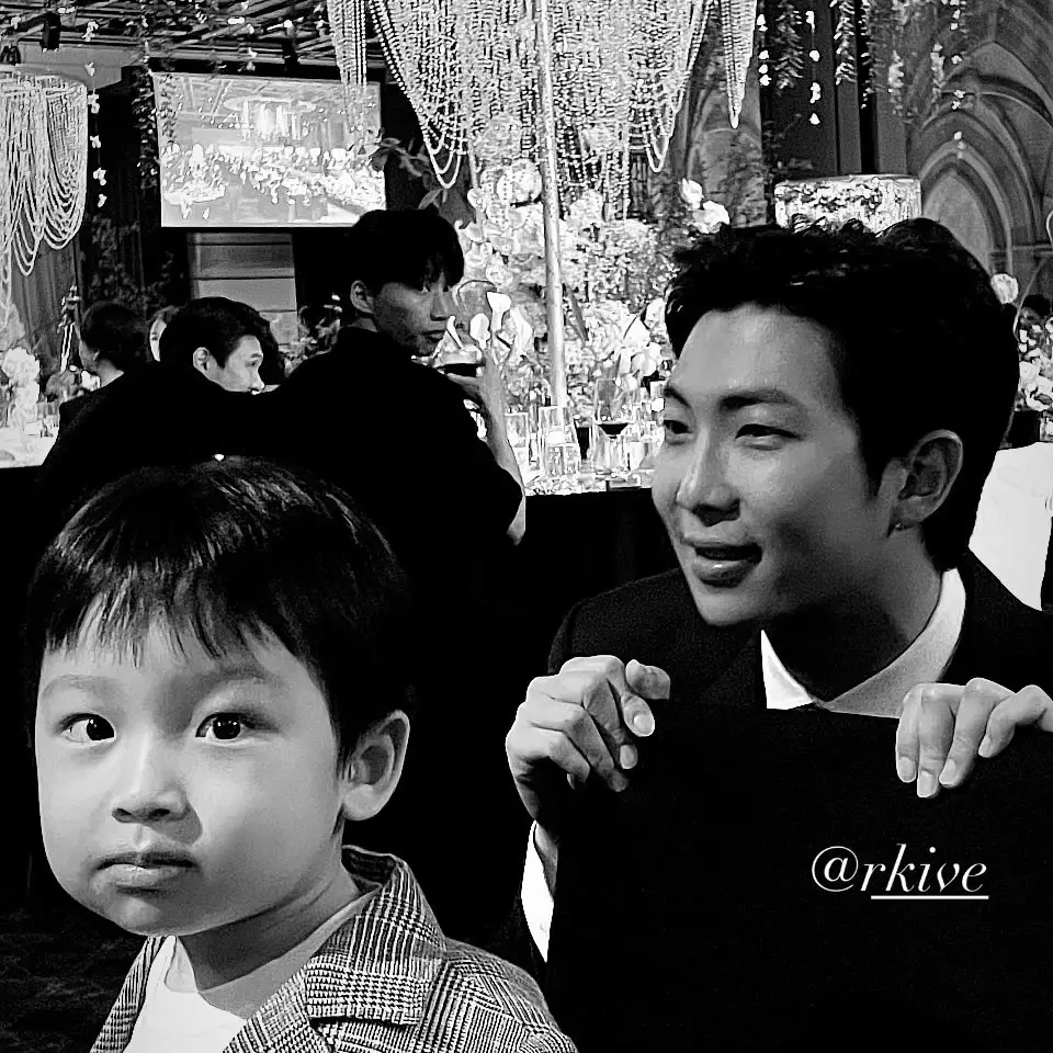 Photo terbaru dari namjoon suga jhope  #kimnamjoon #junghoseok #minyoongi #armybts #btsarmy #wedding #foryoupage 