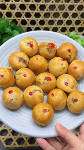 Có chế nào còn nhớ cái bánh này không ta#tudede195 #ancungtiktok #xuhuong #muckbang #banhbaonuongnhanman 