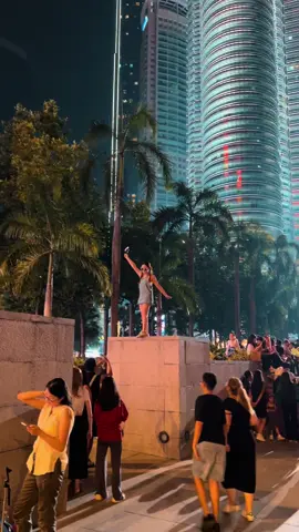 ⭐️#klcc_twintower 📸🇲🇾 @𝐊𝐢𝐧𝐠♛𝐒𝐮𝐥𝐚𝐢𝐦𝐚𝐧♡ #fyppppppppppppppppppppppp 