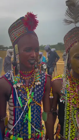 Some of you are showing clear signs of an inferiority complex. The Wodaabe are joyful, culturally rich people who take pride in their traditions. If their way of life isn’t yours, that’s perfectly fine,but that doesn’t give you the right to come on my platform and insult them. Focus on your own region and communities instead of projecting hate toward cultures you don’t understand. #Niger #sahel #tchad #Nomads #wodaabe #tchadienne🇹🇩   #nigerienne🇳🇪✌🏻 