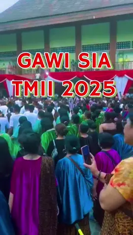 Acara Gawi Sia oleh Wua Mesu Jakarta di TMII, 19 Juli 2025. #gawi #gawideolima #gawiendelio #gawisia #gawiendelio✨❤️ #ende #wuamesu #budayaendelio #ntt 