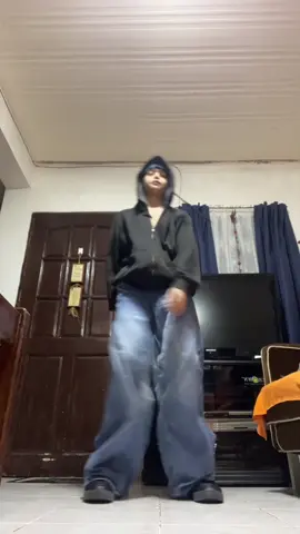 Gotta hit this one @Motiv Crew @Marlee Hightower #fyp #dance #motiv 