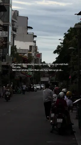 con mệt lắm, nhưng mà con biết bố mẹ còn mệt hơn thế nữa. Nên con không dám than vãn hay tâm sự gì cả...#xuhuong #uoclenxuhuong #tamtrang #viral #xu #xuhuongtiktokk #xuhuong2023 