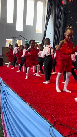 Watch the Middle Class, Humming Chics with a Salsa Dance dance presentation at the @kqkindergarten #MDDconcert at the Kqsports complex. #MoreThanJustASchool