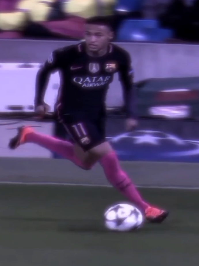 00 das músicas is back! 🥸✍🏻👀 #neymar #barcelona #foryoupage #fypシ゚ #xyzcba #vjr 