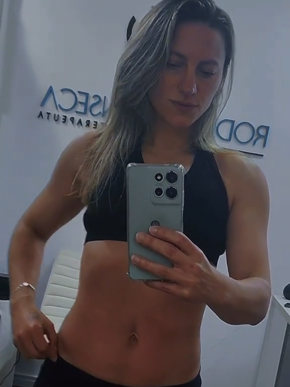 Não é só maltratar o corpo na academia. Liberação miofascial 😁 #GymLife #massage #foryoupage #muscle #goviral 