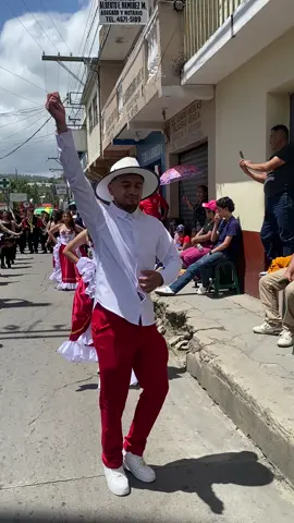 @Huehue MusicBand #fiestasjulias #bandas 