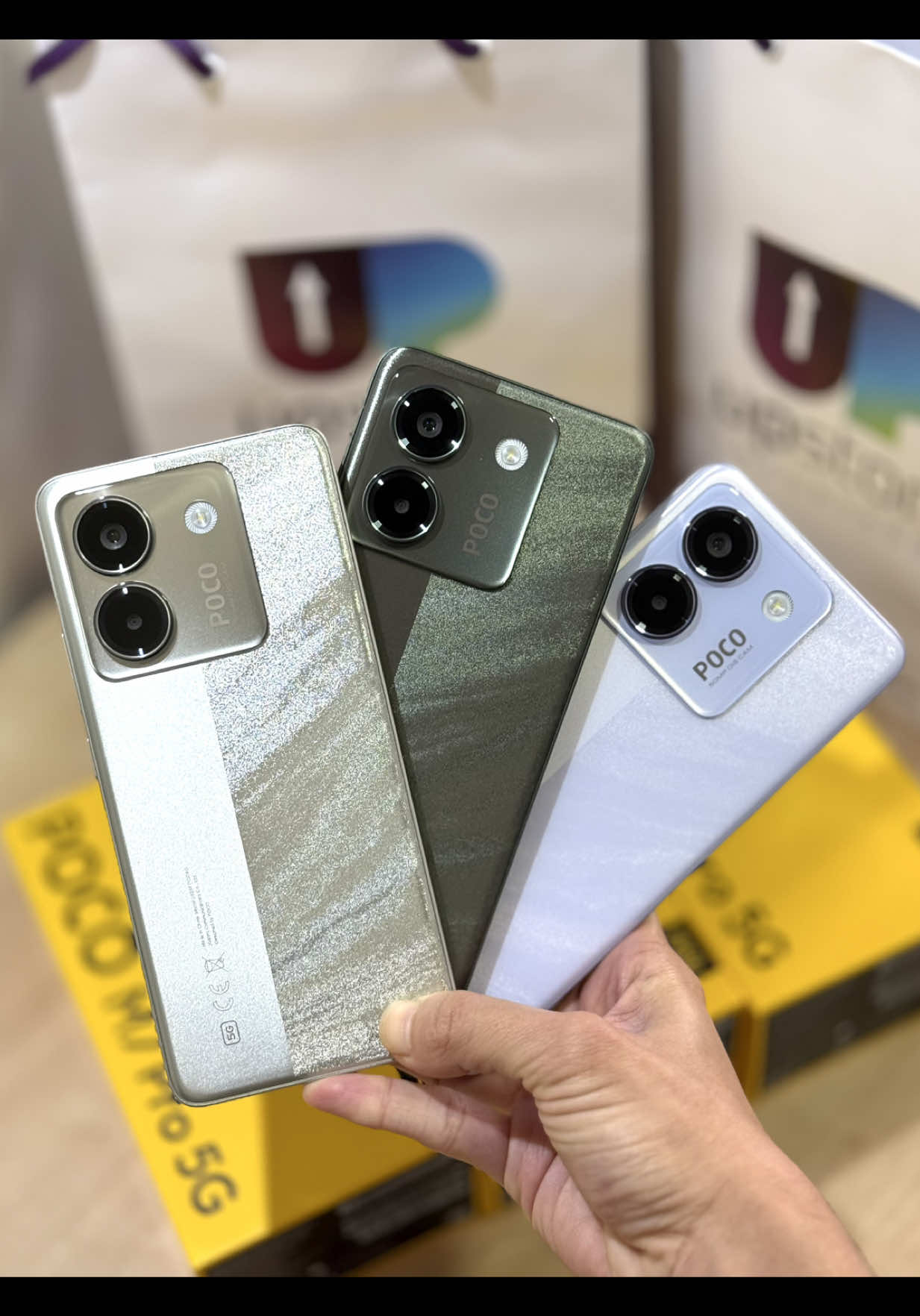 POCO M7 Pro 5G  Roxo Prata Verde Processador MediaTek Dimensity 7025-Ultra; Tela AMOLED de 6,67” FHD+ de 120 Hz; Câmera principal Sony nítida de 50 Mp com OIS +  Bateria de 5110mAh, carregamento turbo de 45W. Garanta já o seu! Link na Bio.  . . . . . . . . #POCOM7Pro5G #xiaomi #poco #pocophone #pocobrasil      