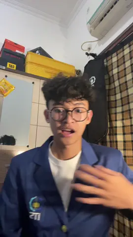 velocity perdana pake almet kebanggaan cihuyy
