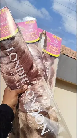 R350 KNOTLESS BRAIDS🔥 TRIED A NEW COLOUR 🥺 #Taupe londie London braids 🤏
