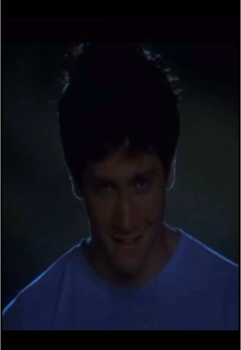 قالها دوني وراح#donniedarko #jakegyllenhaal #weezer #mybloodyvalentine 