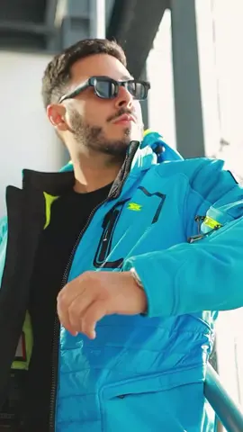 Chegou a Jaqueta Texx Miami, feita para quem vive acelerando nas ruas da cidade com atitude, proteção e MUITO estilo! 🏙️🏍️💨 🖤 Design moderno + funcionalidade máxima: ✔ Estilo casual com dupla aplicação de Neoprene + puffer ✔ Touca removível com ajuste e imã anti-balanço ✔ Costura dupla e acabamento premium ✔ Smart pocket no braço pra facilitar o corre do dia a dia 🛡️ Tecnologia que protege de verdade: ✅ Protetores Evolution nível 2 (ombros, cotovelos e costas – removíveis) ✅ Sistema STOPWATER: resistente à água ✅ Sistema AIRTEXX: ventilação nos braços ✅ Forro térmico interno + Microfibra inteligente com íons de prata antifúngico, antialérgico e evaporador de suor! 💥 Conforto onde mais importa: • Neoprene nas áreas de movimento • Corte ergonômico e zíper YKK • Ajuste na touca e no punho pra vestir como uma luva! 🎨 Disponível nas cores: 🖤 Preta e Verde |🔵 Azul e Verde | ⚫ Preta e Cinza 🚀 A Jaqueta Miami é pra quem pilota com confiança, encara qualquer clima e não abre mão do estilo urbano! 👉 Marque aquele(a) parceiro(a) de rolê que precisa de uma dessa AGORA! . 🔥🐺🏍Firewolf Motorcycle🔥🐺🏍 . Realizamos entregas em todo o Brasil, com rapidez e segurança. Você pode escolher a forma de pagamento que preferir e receber seus produtos em casa com comodidade. . 🔥🐺🏍Firewolf Motorcycle🔥🐺🏍 é o seu destino para qualidade e confiança em peças de moto. . Acesse nossa loja on-line e confira nossa ampla variedade de produtos. Você pode encontrar peças e acessórios para todos os modelos de motos, nacionais e importadas.  🌐www.firewolfmotorcycle.com.br  🔥🐺🏍Firewolf Motorcycle🔥🐺🏍 📲(79)98134-0985  #motociclismo  #mototerapia  #motosoftiktok  #motostyle  #duasrodas  #Motorsport  #motorcycle  #motolife  #moto  #vestuario  #pecaseacessorios  #helmet  #jaqueta  #bike  #brasil #firewolfmotorcycle #brasil🇧🇷 