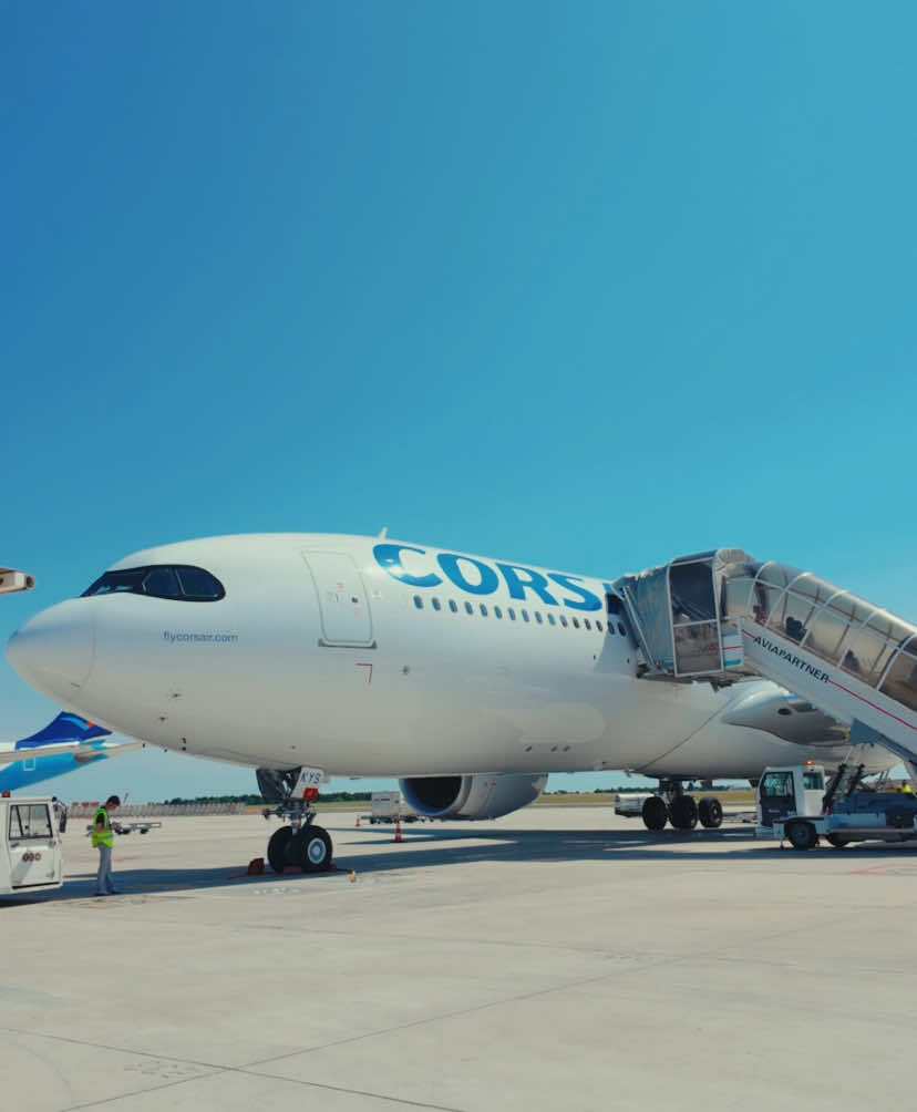 Devinez la destination en commentaire (dommage j’étais pas côté hublot 🥲) #Vlog #cinematic #cinematicvlog #osmopocket3 #dayinmylife #colorgrading #smallyoutuber 