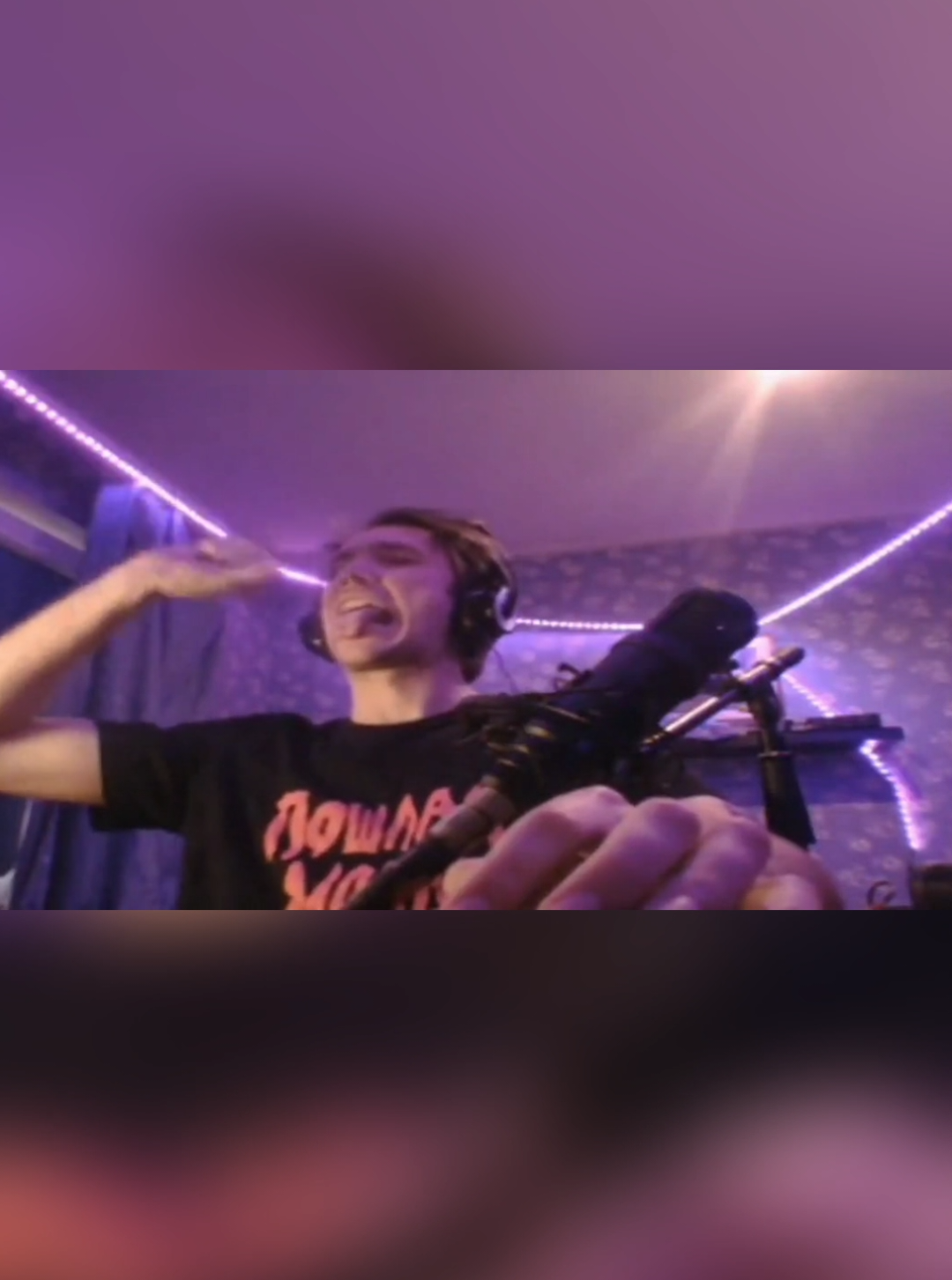 а вы знали, что с тревожностью можно бороться при помощи треков? #талант #серёгапират #серёгаталант #серёгапиратталант #ластхитмен #мем #шутка #музыка #песня #трек #юмор #пират 