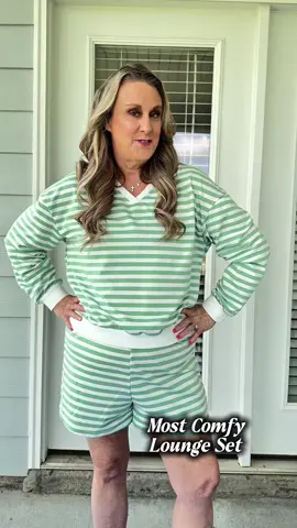 Can confirm: this set lives up to the hype. The striped print top is soft + flattering and the elastic waist shorts don’t ride up 🙌 Perfect women’s loungewear for everyday! #Over40Style #MidSizeStyle #WomensLoungewear #ComfyAndCute #StripedSet #TikTokMadeMeBuyIt #TikTokShopCreatorPicks #spotlightfinds #dealsforyou 