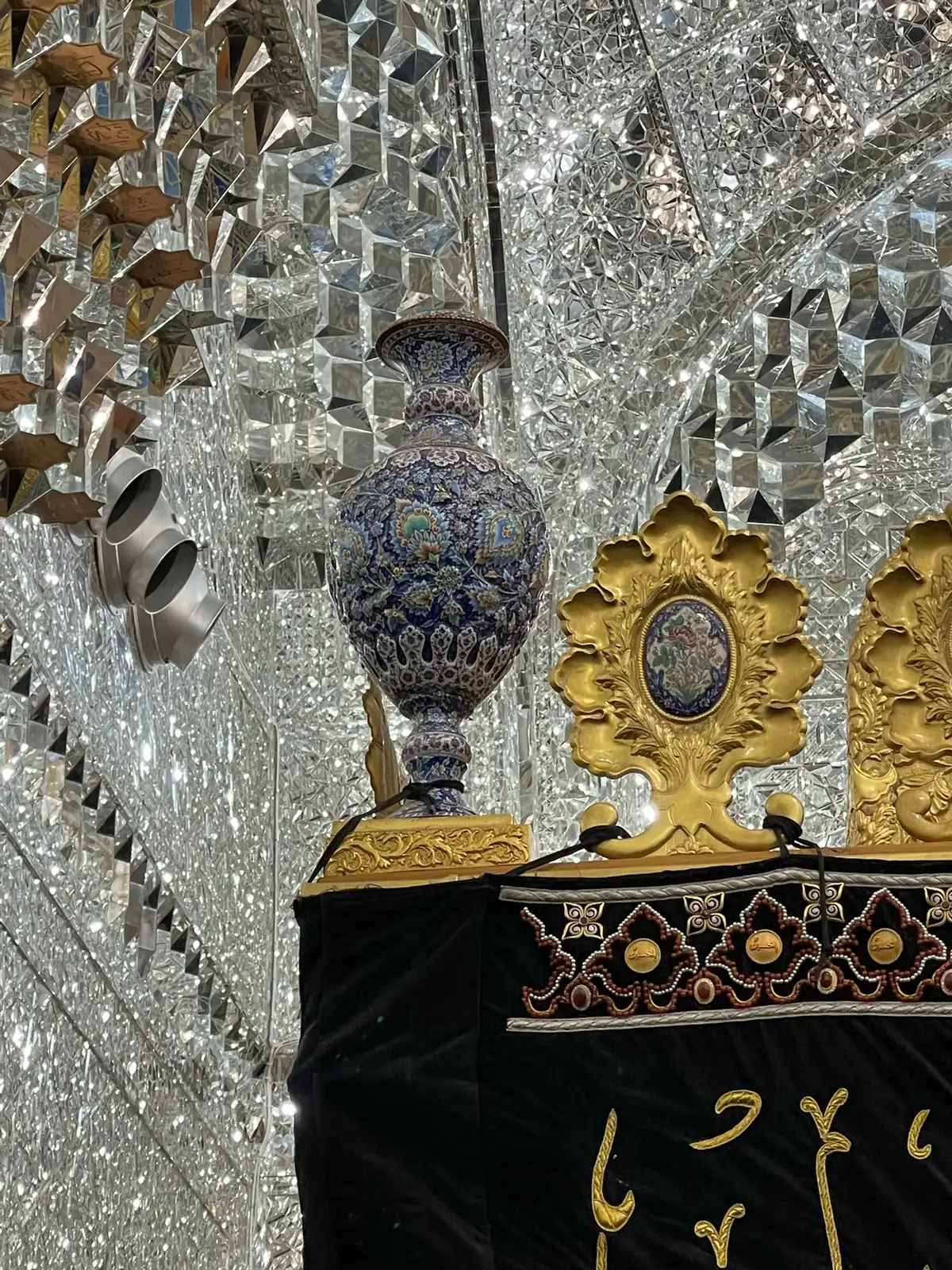 الامامين المعصومين الامام موسى الكاظم والامام محمد الجواد 