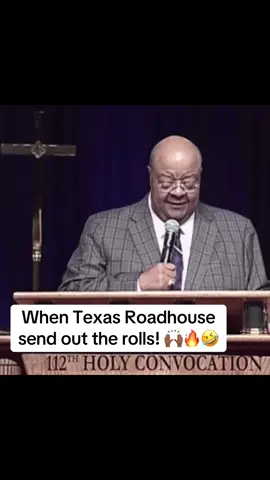 THANK YA GAWD, HALLELUJAH! #texasroadhouse #rolls #churchyyy #pentecostal #cogic #holiness #christiantiktok #churchtok #fypシ #viral 