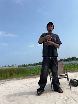 Ah can’t wait to blow so ah will see if anybody actually resemble me 😏 #DarkAmors #DAsHowWeRoll #SingleandKnacking 