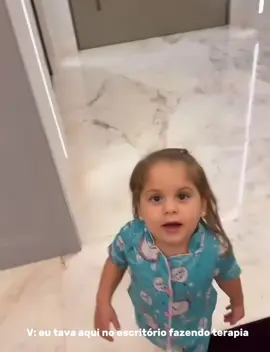Ela fingindo que estava cantando 🗣️ KKKKKKKKKKKKKKKKKKKK #mariaflor #floflo #mariaalice #virginia #sabadoucomvirginia #zefelipe #joseleonardo #fyp 