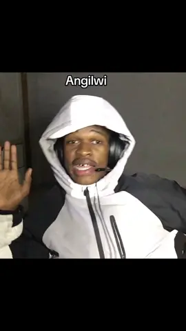 Lalela iyngoma eyryt manje 😔#streamerlife #sreamer #tiktoklive #dukentando #fyp #foryoupage #twich 