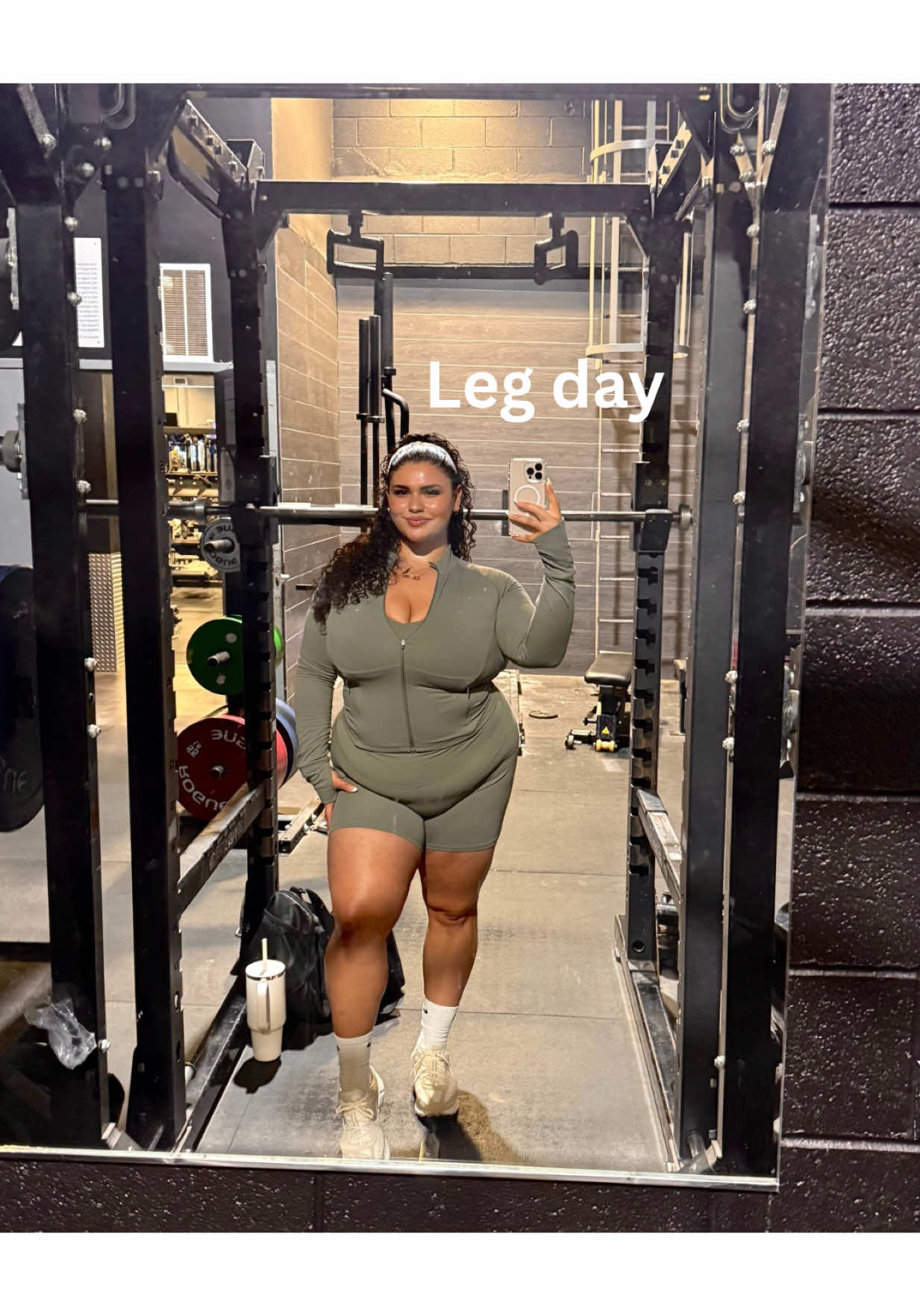 Mamazotas don’t skip leg day🙂‍↔️ Workout details: Never ever ever skip warming up with dynamic stretches  (Sets x Reps) 1. 4 x 8-10 Barbell Back Squat Focus on keeping your spine neutral, going low, and pushing back up through your heels.  2. 4 x 8-10 Leg Press Keep your lower back flat to the seat and on your way down knees should be as close to your chest as possible, and on the way back up keep a slight bend in the knee (don’t lock out). 3. 4 x 12-15 Leg Extension Explode on the extension and go slow on the way back down.  4 x 10-12 Elevated Goblet Squat Focus on keeping your spine neutral (not looking up or down too much and straining your neck, spine and neck should be in alignment) while going low and controlled.  Outfit Details @oneractive Soft Motion Jacket & Sports Bra in Alpine Green @oneractive Unified 6’ shorts in Alpine Green @nike Zoom Vomero 5s - #Fitness #gym #strengthtraining #beginnerworkout #health #womenshealth #motivation #gymmotivation #healthylifestyle #fitspo #workout #girlswholift  #gymgirl #quads #quadday 
